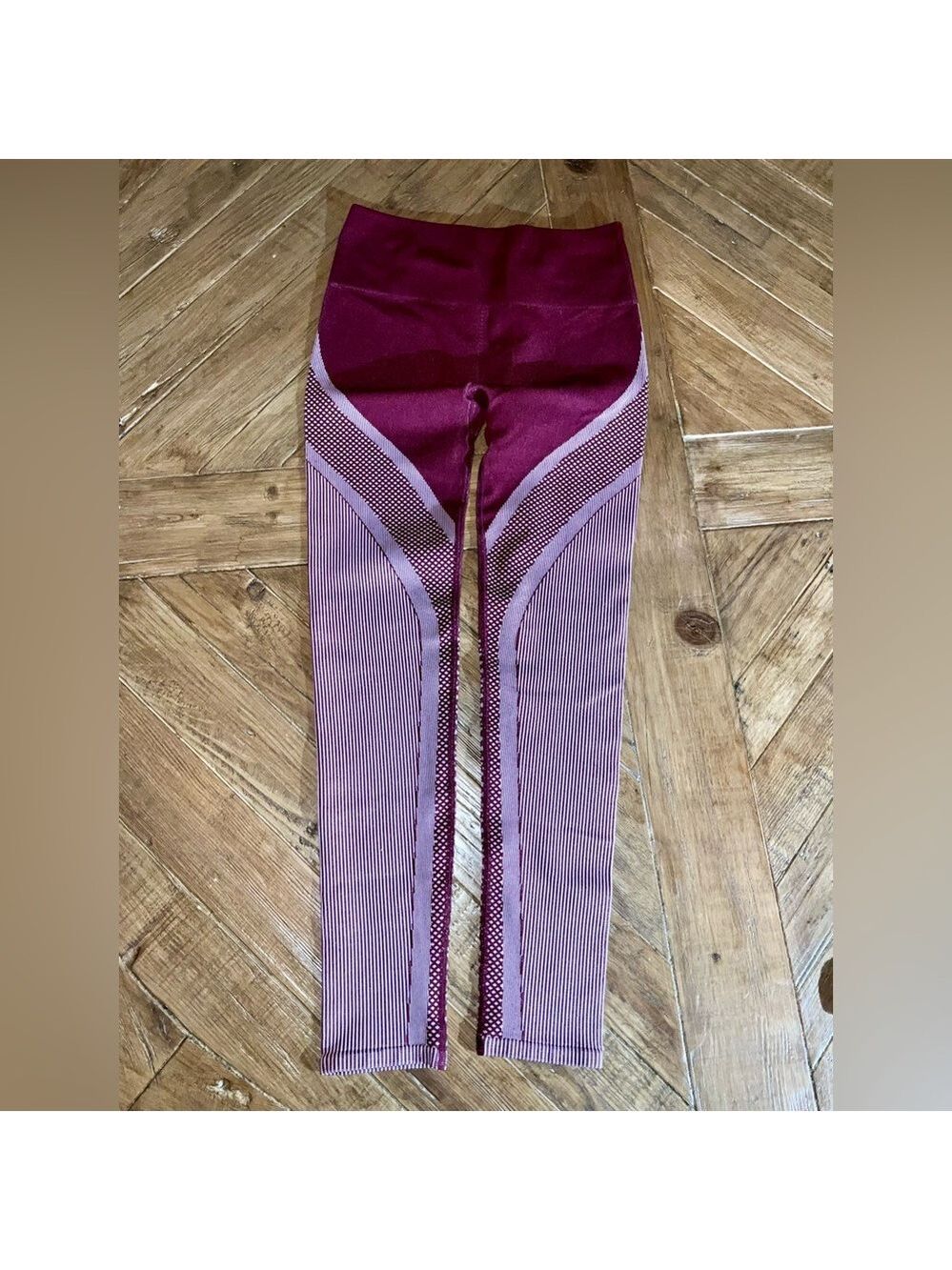 Fabletics High-Waisted Seamless Turbo Legging - measures size small - Picture 2 of 8